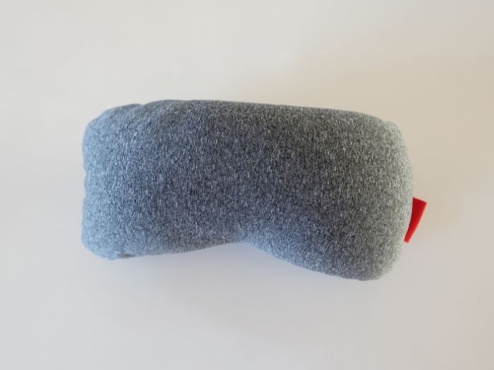 香港エクスプレスに持ち込むと便利なグッズのネックピロー