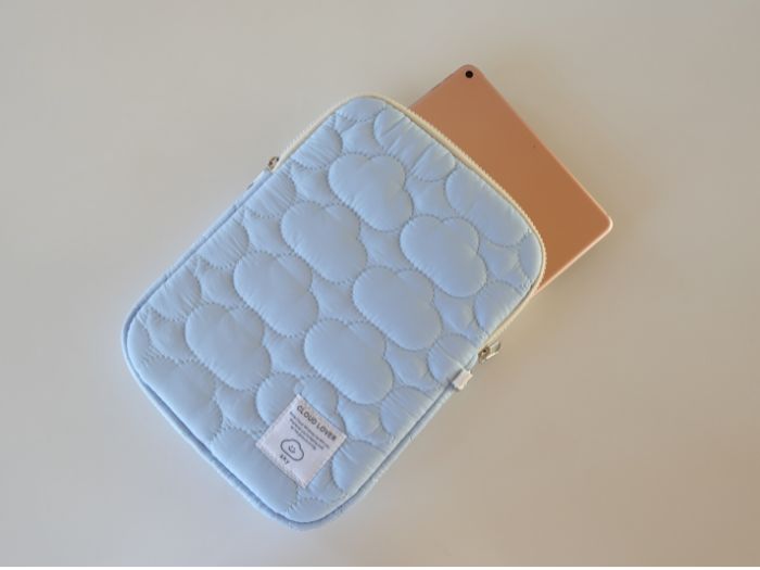 香港エクスプレスに持ち込むと便利なグッズのタブレット