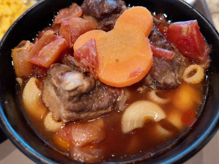 香港ディズニーランドのエクスプローラーズロッジのチャートルームカフェの香港スタイルブレックファスト