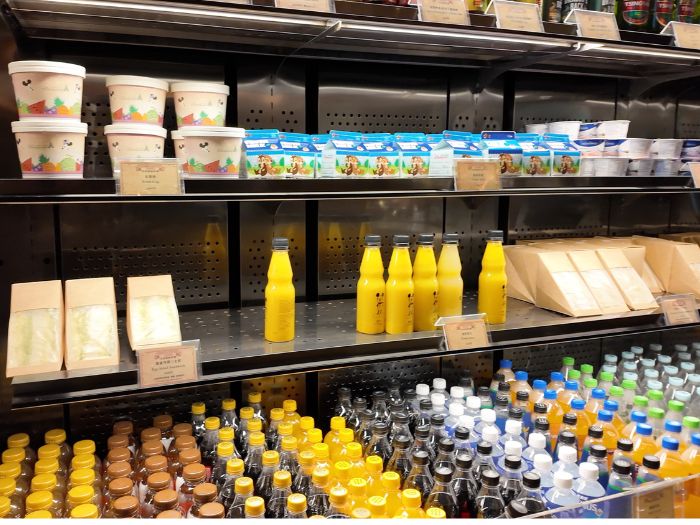 香港ディズニーランドのエクスプローラーズロッジのチャートルームカフェ