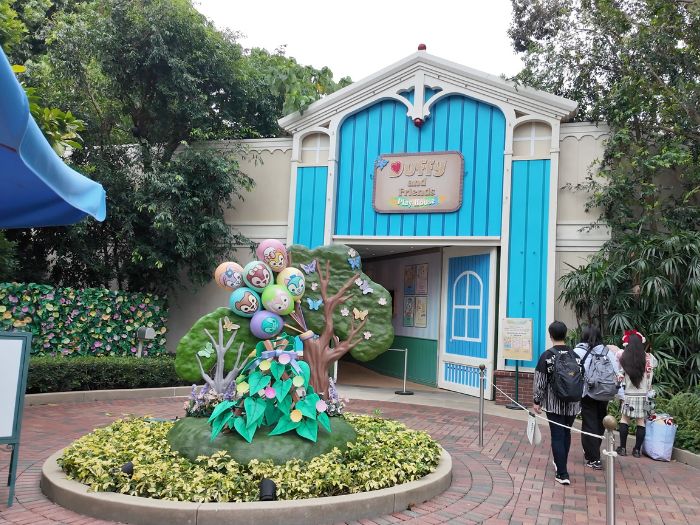 香港ディズニーランドのグリーティング施設ダッフィー＆フレンズ プレイ・ハウスの外観