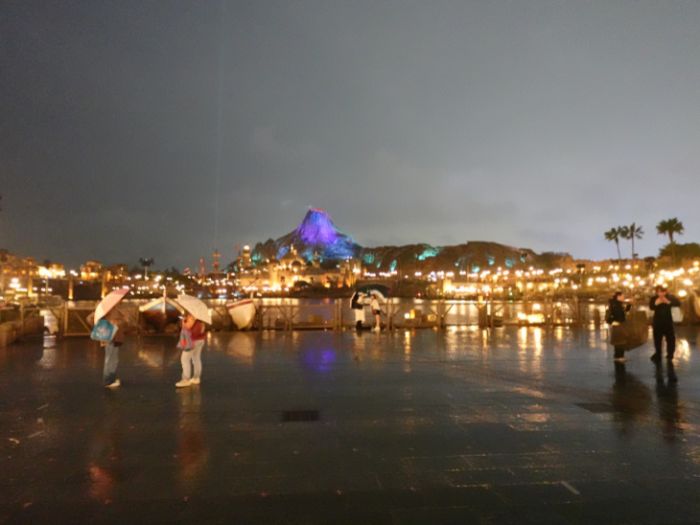 東京ディズニーシーの夜景